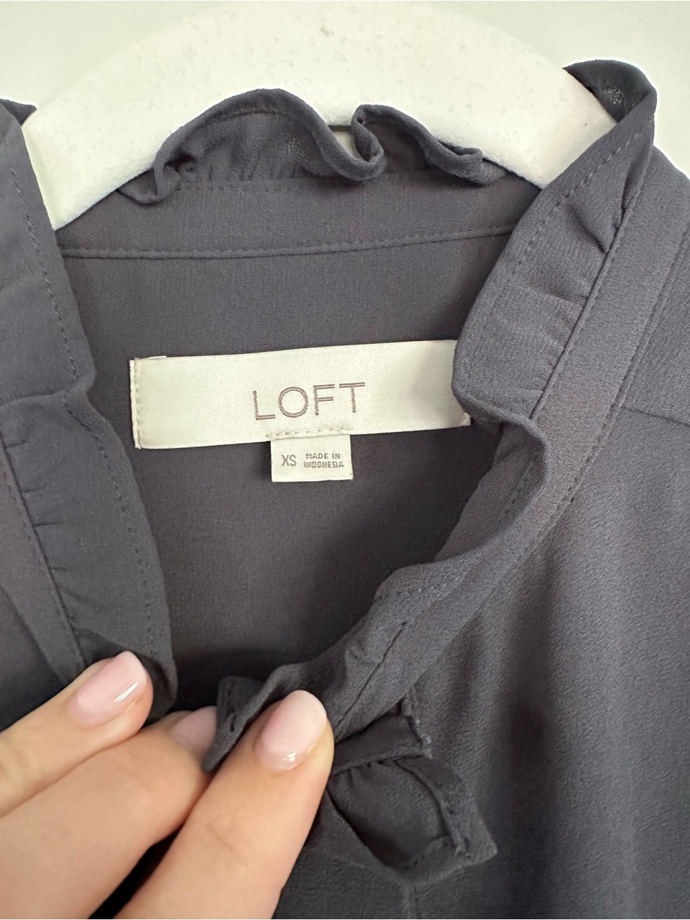 LOFT Charcoal Ruffle Sleeve Shell Top - Picture 3 of 3